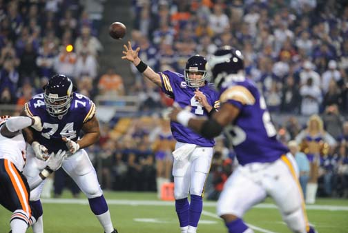 Favre Vikes beat Bears