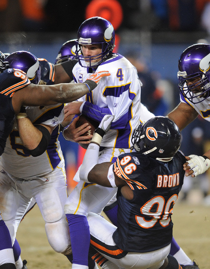 Favre sacked in Chciago