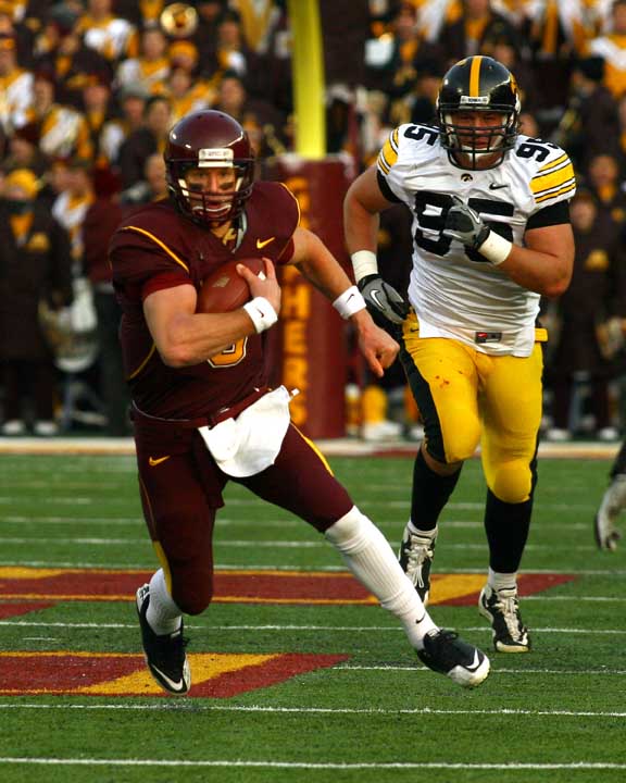 gophers beat iowa